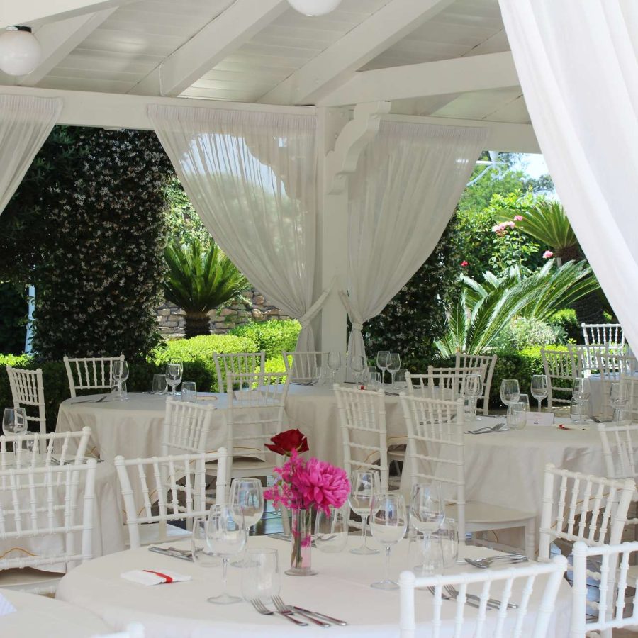 qst foto in location dove sta SALA GIARDINO intimita e cal....._Villa_Blue_Moon_Matrimoni_18